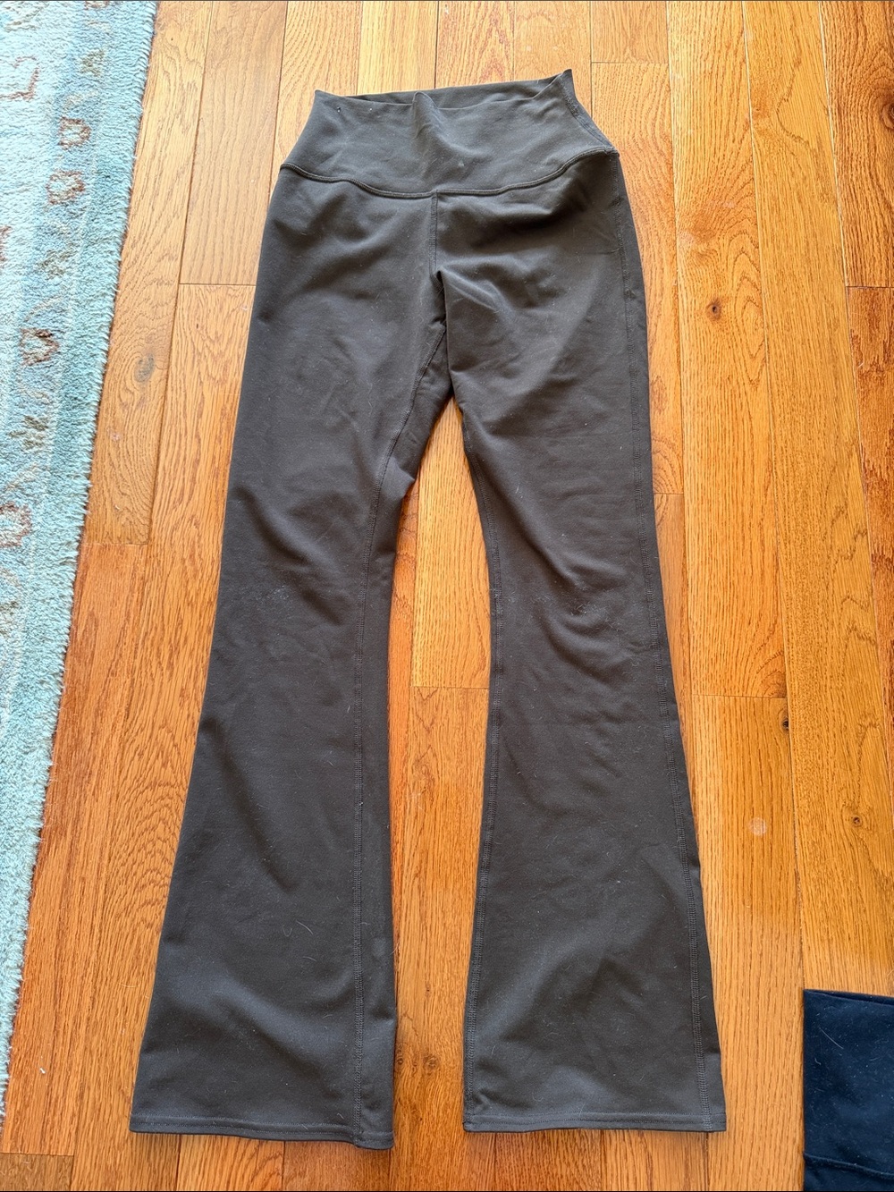 ALO Yoga espresso 7/8 Flare Leggings